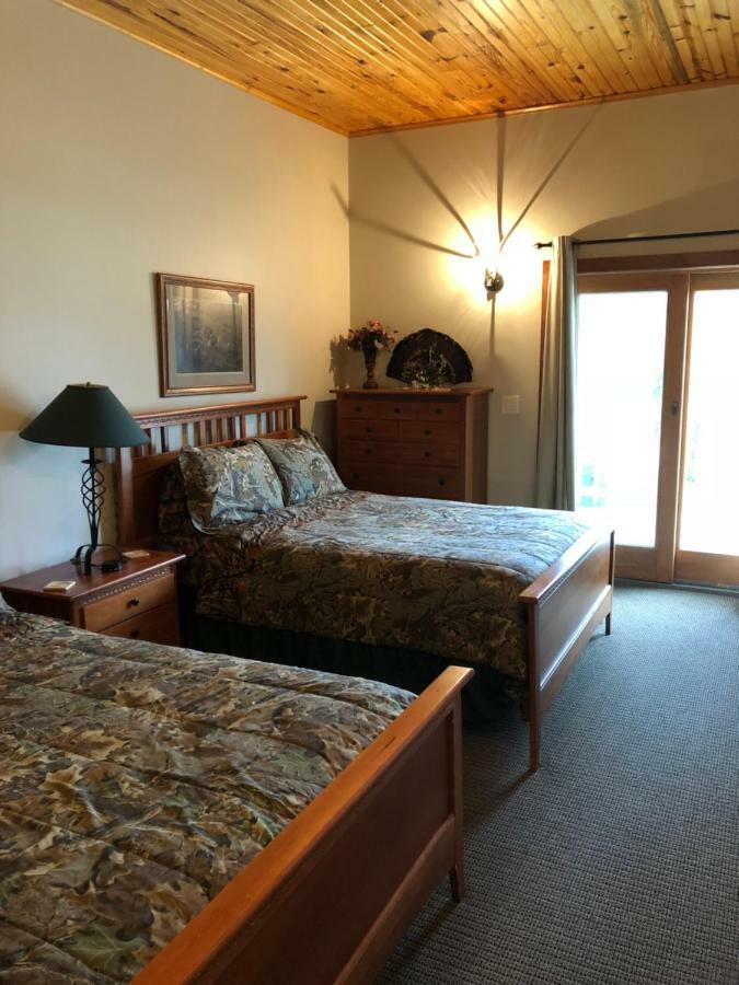 Comstock Premier Lodge LLC Sargent Exteriör bild